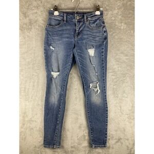 Maurices Jeans Size 6 Short Blue Denim Distressed Tapered Leg Stretch Jegging